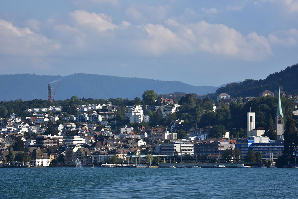 Mobimo plant in Horgen ein Gewerbezentrum (Foto: © Roland Fischer, Zürich (Switzerland), via Wikimedia Commons)