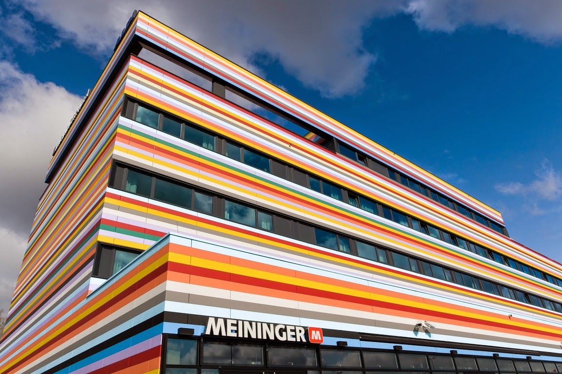 Das Meininger-Hotel am Berliner Flughafen (Foto: Meiniger Hotels) 